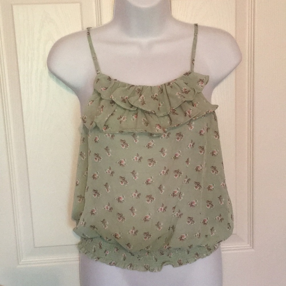 dELiA’s Sage Green Top